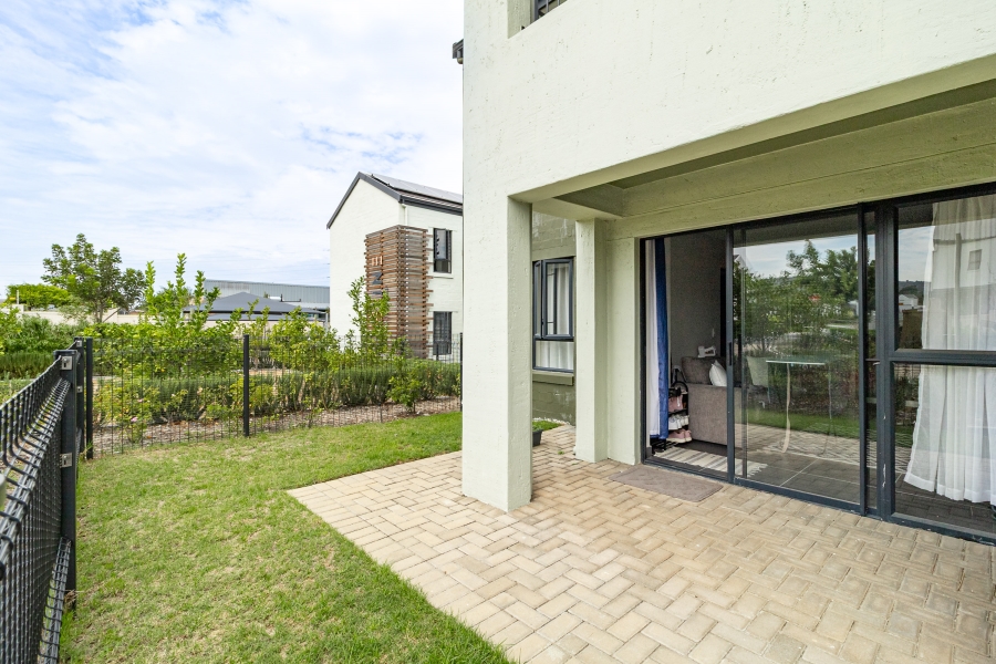 1 Bedroom Property for Sale in Jakarandas Western Cape